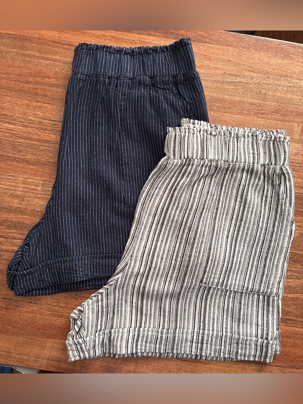 Time And Tru Linen Blend Shorts MEDIUM (8/10) Blue White Striped Pockets